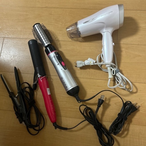 ヘアドライヤー、コテ、アイロン