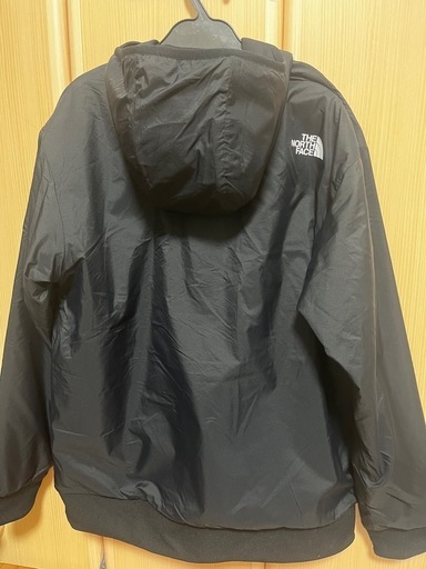 新品未使用✴︎THE NORTH FACE リバーシブルテックエアーフーディ（メンズＬサイズ）