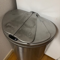 【近郊配送無料】賢いゴミ箱　自動ゴミ箱　47L 生活雑貨 家庭用品 キッチン雑貨の画像