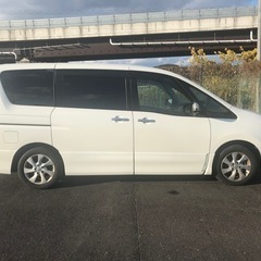 ①日産　セレナ　ハイウェイスターVセレクションの画像