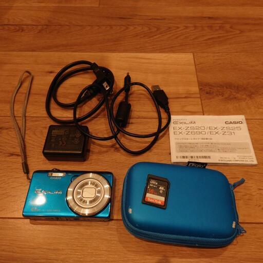 CASIO　デジタルカメラ
