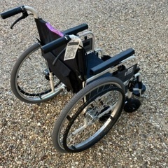 車椅子 Miki とまっティシリーズ 自動ブレーキ付の画像