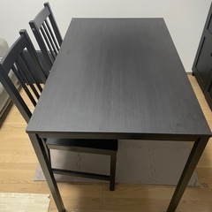 IKEA ダイニングテーブル　椅子x2の画像