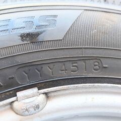 軽貨物車用スタッドレスタイヤ＋スチールホイール４本の画像