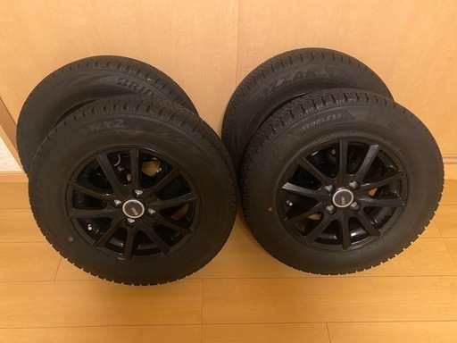 14インチ スタッドレスタイヤ ４本セット ブリジストンVRX２　１７５/７０/R１４ バリ溝！