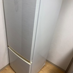 [訳あり］冷蔵庫　2ドア[稼働してます。がたつき有！へこみ有の画像