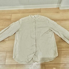 【UNIQLO：長袖シャツ】