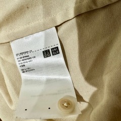 【UNIQLO：長袖シャツ】の画像
