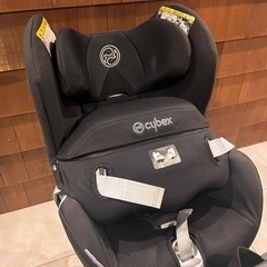 cybex サイベックス シローナ チャイルドシート