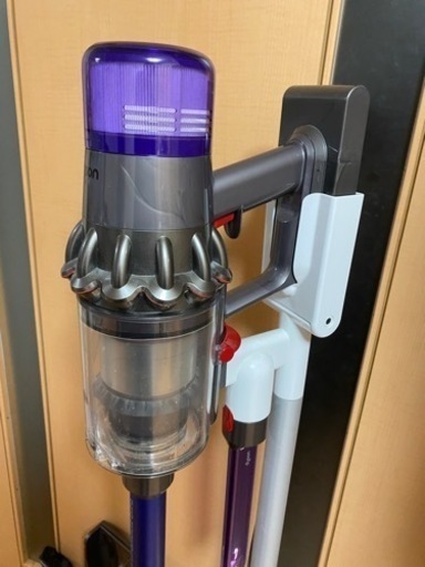 Dyson V11 Absolute Extra コードレスクリーナー 美品✨