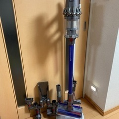 Dyson V11 Absolute Extra コードレスクリーナー 美品✨