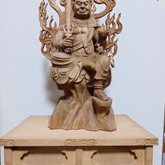 不動明王、仏像、置き物、５８センチ、大型、台付きの画像
