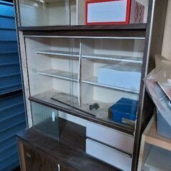 昭和の食器棚