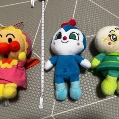 アンパンマン　ぬいぐるみ