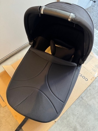 【値下げ】アップリカ　キャリーコット\u0026カーベッド　トラベルシステムベースアタッチメント