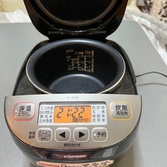 象印 マイコン炊飯ジャー 極め炊き NL-BU05 18年製の画像