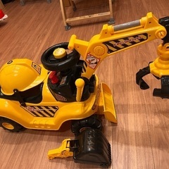 キングショベル 足けり乗用玩具 男の子 重機 はたらくくるま メロディ