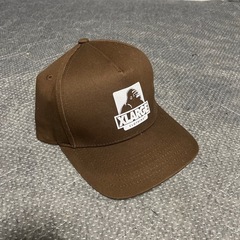 XLARGE  キャップ。
