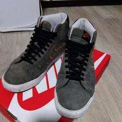 NIKE　スニーカー　24.5