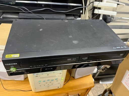 中古●東芝/TOSHIBA●DVD/ビデオレコーダー SD-V800 VHS/DVD一体型ビデオデッキ
