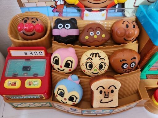 アンパンマン　ジャムおじさんのやきたてパン工場