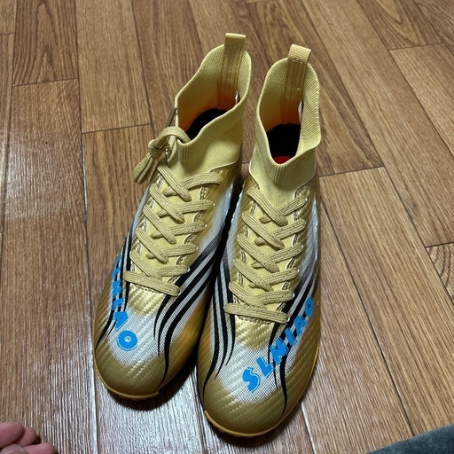 23.5cm サッカー・トレーニングシューズ