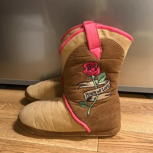 美品☆ルームシューズ☆ルームブーツ☆バラ柄刺繍☆M☆あったか可愛い☆セレクトS