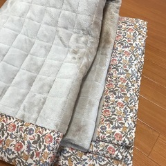 グレー フリース キルティングラグ 約140cm x 200cm
