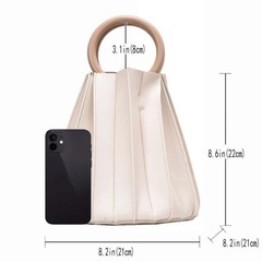 木製ハンドル おしゃれハンドバッグの画像