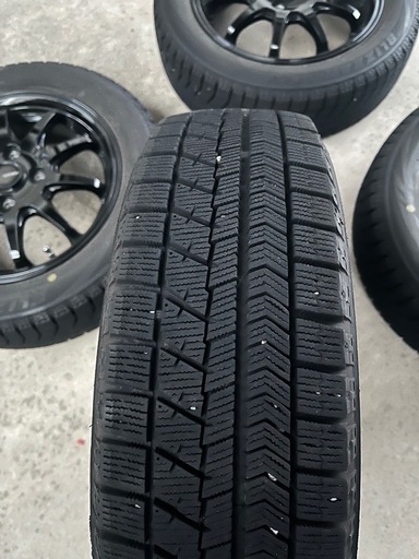 スタッドレスタイヤ　ブリザック　軽自動車に