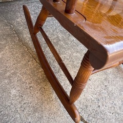 ●飛騨家具 キツツキマーク　ロッキングチェア●アンティーク揺れイスの画像