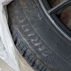 ブリジストン、スタッドレスタイヤの画像