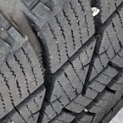 ブリジストン、スタッドレスタイヤの画像
