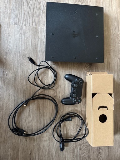 Sony ＰＳ４　PlayStation4 Pro ブラック　1TB