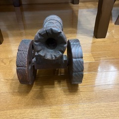 大砲のインテリア木製の画像
