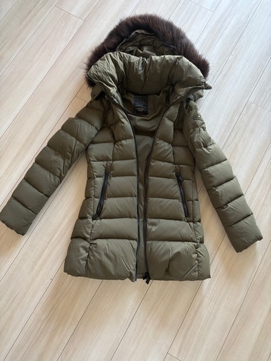 タトラス　ダウンコート