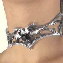 ALCHEMY GOTHIC: Mircalla Gothic Choker蝙蝠の画像