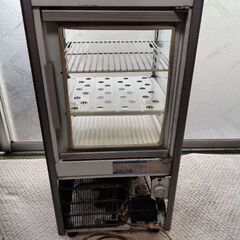 ショーケース冷蔵庫！取引予定者様決まりました。の画像