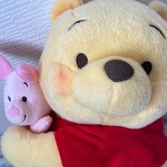 【美品】大きめプーさん　ぬいぐるみ　ディズニーストアの画像