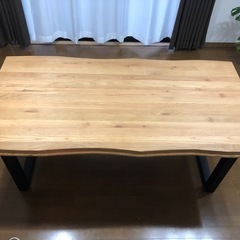 ダイニングテーブル