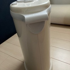 オムツ　ゴミ箱　ウッビーの画像