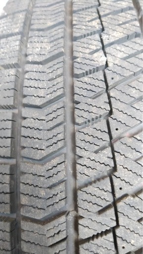 スタッドレスタイヤBLIZZAK VRX2 185/65R15 88Q