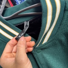 厚手のブルゾンの画像