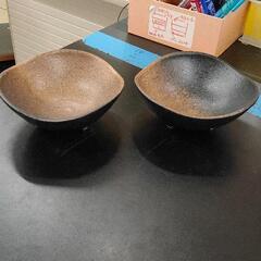 1208-009 【無料】 器　2つ
