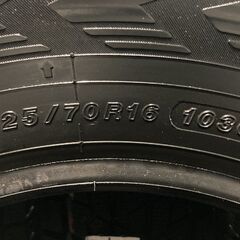 札幌発 店頭引取可【新品】YOKOHAMA ice GUARD G075 225/70R16 103Q 16インチ スタッドレス 4本 22年製 エクストレイル ジムニー等(VTG889)の画像
