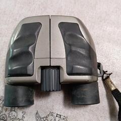 コンパクト双眼鏡の画像
