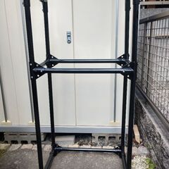 商談中　タイヤラック