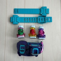 仮面ライダー　リバイス　おもちゃ