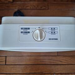 小型電気ストーブ(セラミックヒーター)の画像