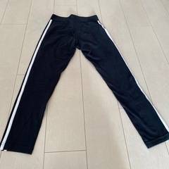 adidasスパッツ　約140の画像